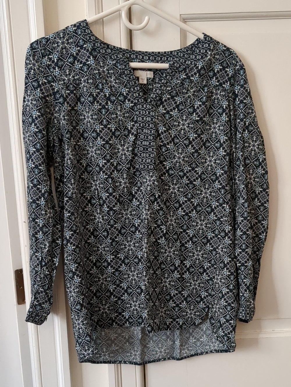 J. Jill Navy Blue White Geometric Long-Sleeve Top Xs Blouse Split Neck